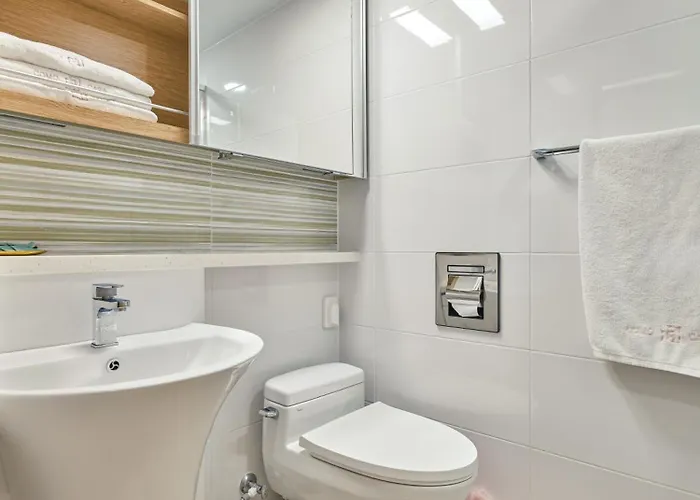 Apartment Comocasa Fully Furnished